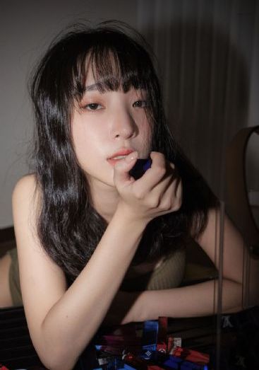 欧美亚洲网友自拍_剧情片韩国电影在线观看