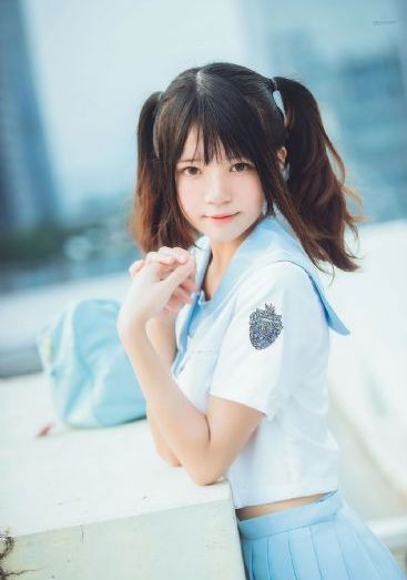美女4人酒池肉林_蓝光电影在线观看